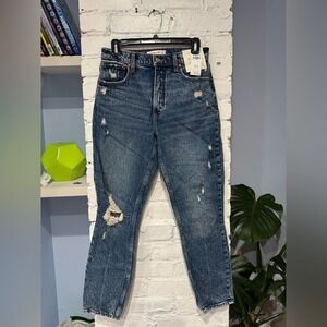 NWT - Abercrombie & Fitch‎ - The Skinny High Rise Distressed Size 4/27R